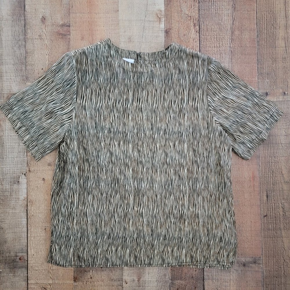 Animal Print Silk Short Sleeve Blouse Medium